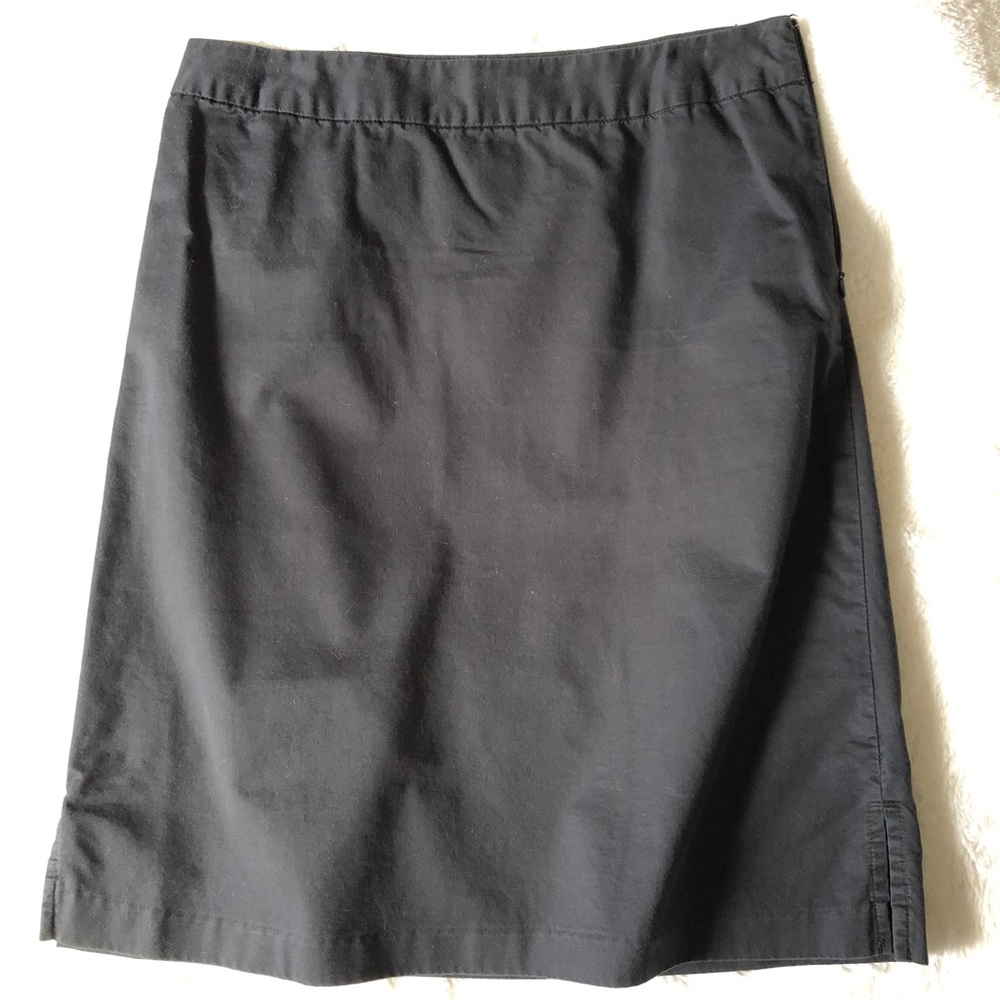 Essential Black Gap A-line skirt - Size 1